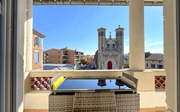 Appartement à vendre    5 pièces • 203 m2 Cazères