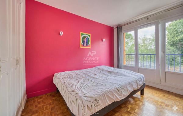Appartement 3 pièce(s) 60 m2 - Saint Germain En Laye Loyer 1 798 €/mois charges comprises **  - Référence  18569