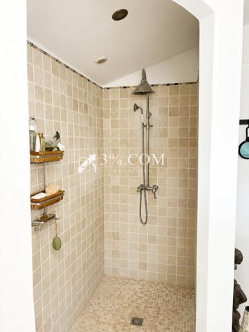 Maison
                                                                                                                                                                                                                                                                                                                        5 pièce(s)                                                                                                                                                                                                          2 chambre(s)                                                                                                                                                                                                          118  m²