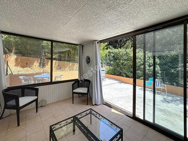 La Seyne-Sur-Mer - Tamaris Appartement de 4 pièces de 79 m² avec Terrasse, Jardin + Garage