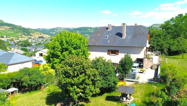 Maison d'environ 255 m² avec 2 Logements + 954 m² de terrain Saint christophe vallon