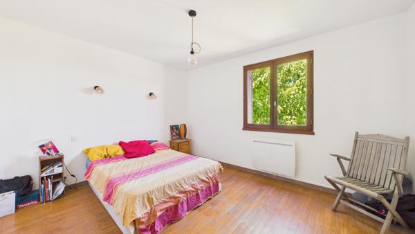 Maison d'environ 255 m² avec 2 Logements + 954 m² de terrain Saint christophe vallon
