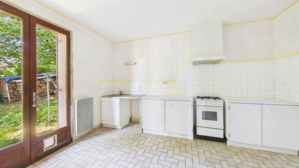 Maison d'environ 255 m² avec 2 Logements + 954 m² de terrain Saint christophe vallon