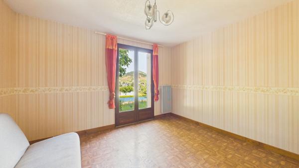 Maison d'environ 255 m² avec 2 Logements + 954 m² de terrain Saint christophe vallon