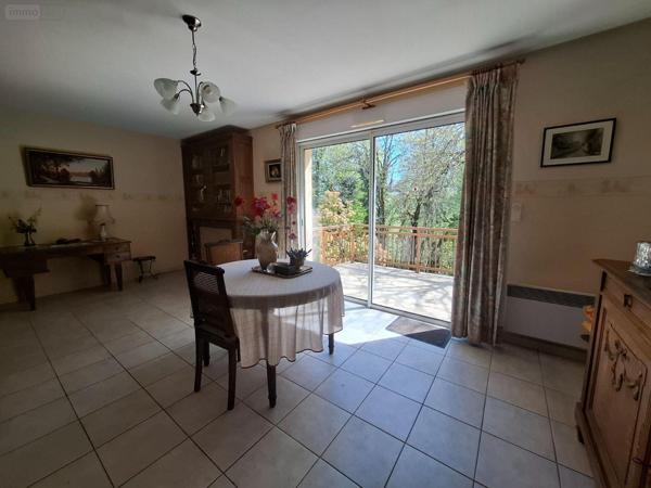 Maison individuelle à vendre à Les Eyzies en Dordogne (24620), ref : 18113/104