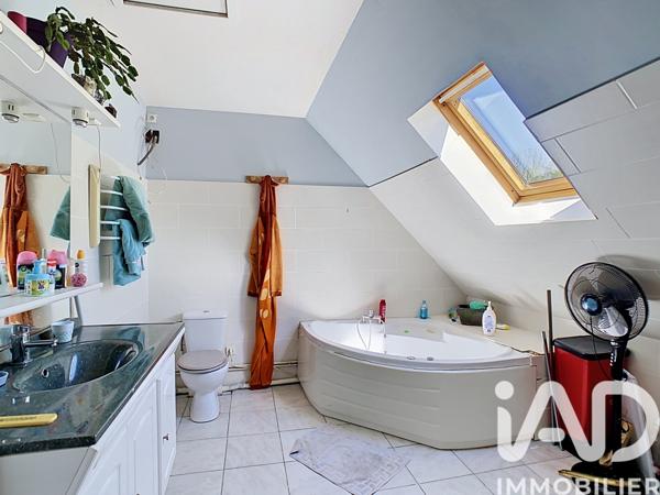 Maison à vendre 5 pièces 117,63 m² Fère-Champenoise