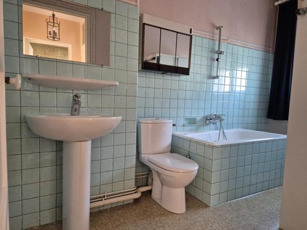 Maison à ALENCON, 61000 - 6 pièces 121m²