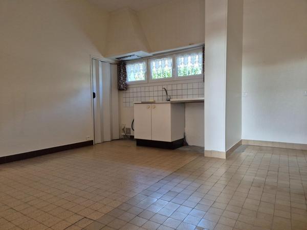 Maison à ALENCON, 61000 - 6 pièces 121m²