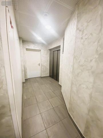 Appartement rénové à vendre à Bordeaux en Gironde (33300), ref : 016/1061   
Ravesies