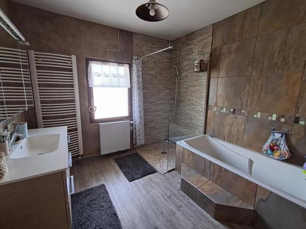 Maison 7 pièces 150 m2  à Vesoul 239 900 euros