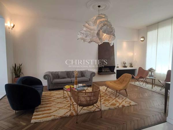 LA ROCHELLE VIEUX-PORT – MAISON DE CARACTERE A DEUX PAS DES COMMERCES