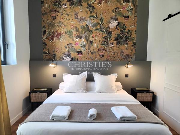 LA ROCHELLE VIEUX-PORT – MAISON DE CARACTERE A DEUX PAS DES COMMERCES