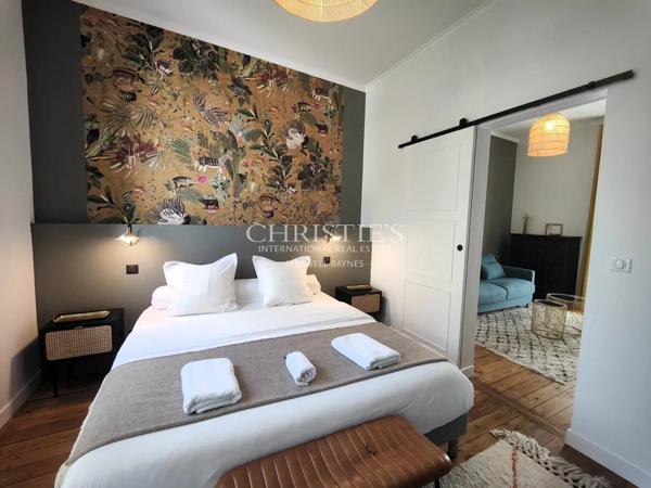 LA ROCHELLE VIEUX-PORT – MAISON DE CARACTERE A DEUX PAS DES COMMERCES