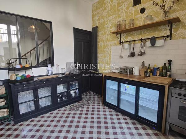 LA ROCHELLE VIEUX-PORT – MAISON DE CARACTERE A DEUX PAS DES COMMERCES