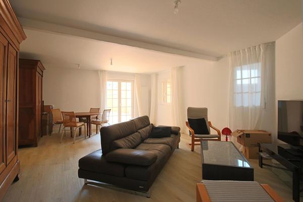 Chambre dans une maison de 2 chambres avec Terrasse et Jardin