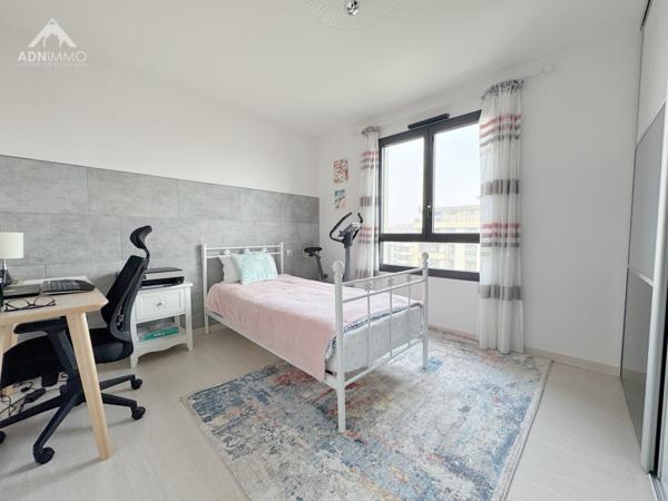 Saint-Genis-Pouilly (01630) Appartement 5 Pièces 166 m2