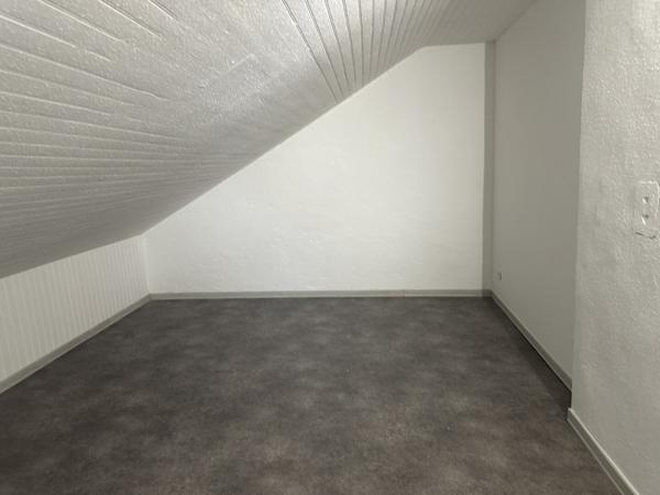 MAISON DE VILLE MITOYENNE RENOVEE-4P-MULHOUSE