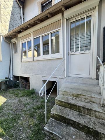 MAISON DE VILLE MITOYENNE RENOVEE-4P-MULHOUSE