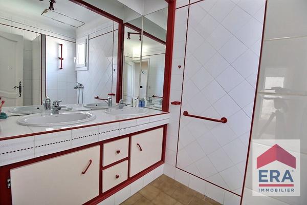 Maison Carpentras 216m²  - 6 chambres - Piscine