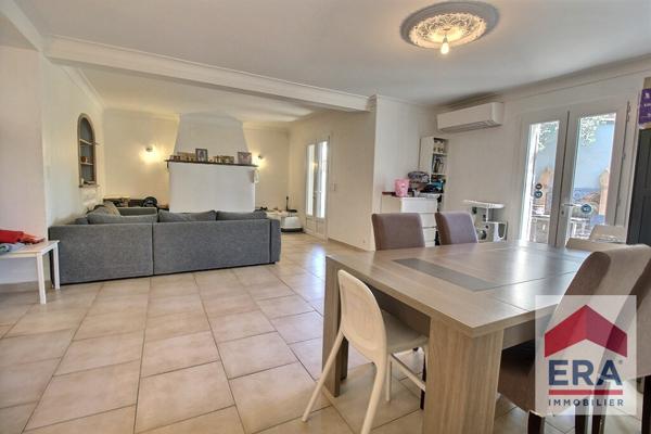 Maison Carpentras 216m²  - 6 chambres - Piscine
