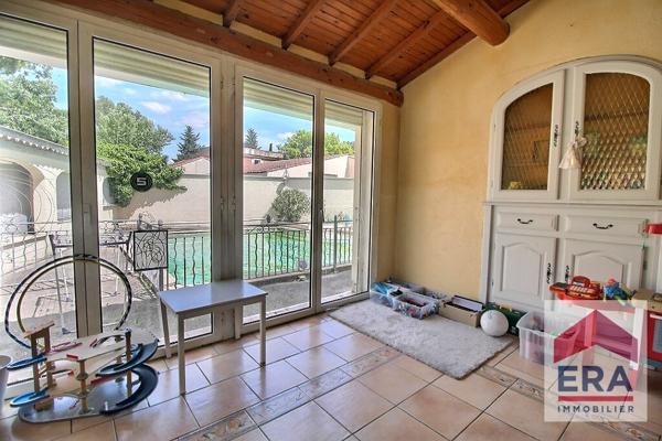Maison Carpentras 216m²  - 6 chambres - Piscine