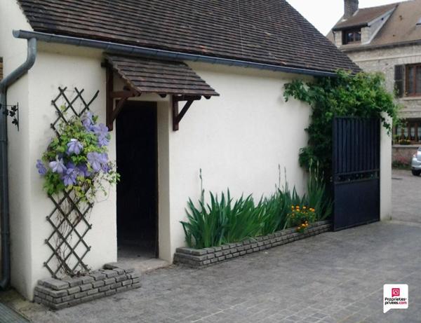 (95420) MAGNY EN VEXIN, Maison de village 6 pièces,131m2 , grand  séjour, 3 chambres, garage, jardin clos