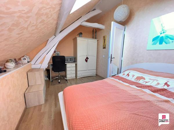 (95420) MAGNY EN VEXIN, Maison de village 6 pièces,131m2 , grand  séjour, 3 chambres, garage, jardin clos