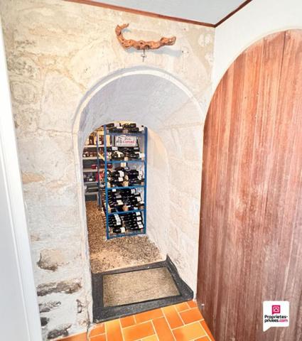 (95420) MAGNY EN VEXIN, Maison de village 6 pièces,131m2 , grand  séjour, 3 chambres, garage, jardin clos