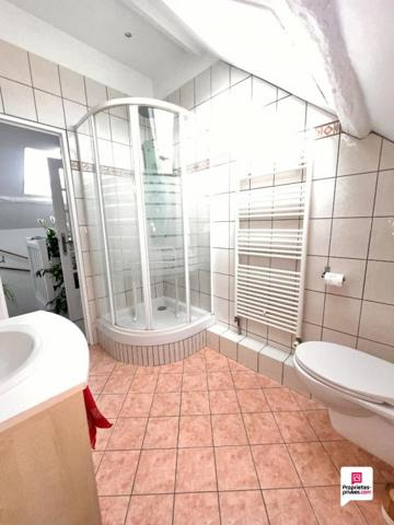 (95420) MAGNY EN VEXIN, Maison de village 6 pièces,131m2 , grand  séjour, 3 chambres, garage, jardin clos