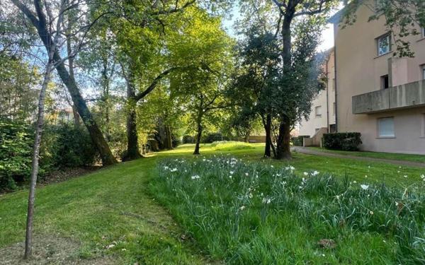 Appartement à vendre    3 pièces •  Eysines