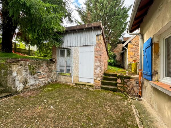 Maison de village - à vendre 7 pièces proche de LA CLAYETTE (71) - 185 m² - terrain 1235 m²