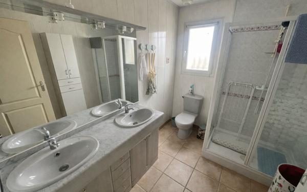 Maison à vendre    4 pièces •  Lablachère