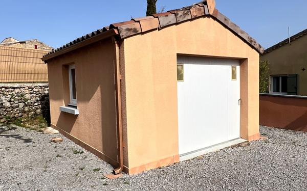 Maison à vendre    4 pièces •  Lablachère