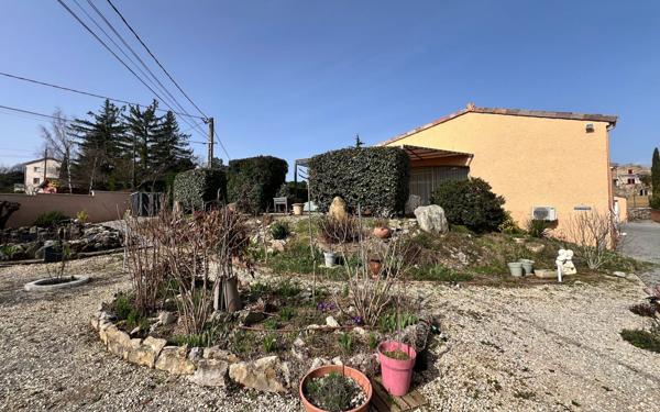 Maison à vendre    4 pièces •  Lablachère