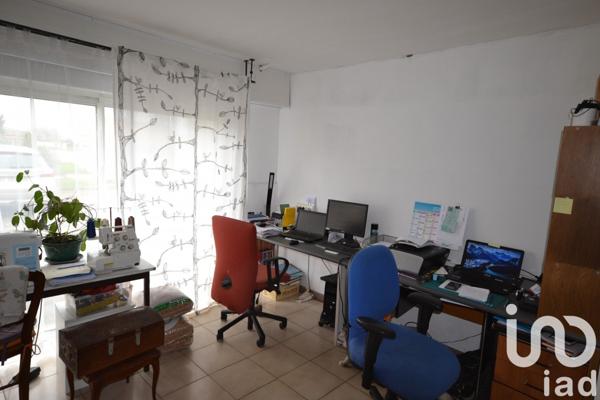 Maison traditionnelle 5 pièces de 160 m² à Cours-de-Pile (24520)