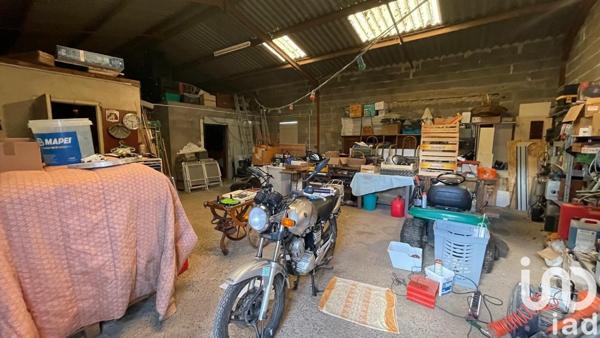 Maison traditionnelle 5 pièces de 160 m² à Cours-de-Pile (24520)