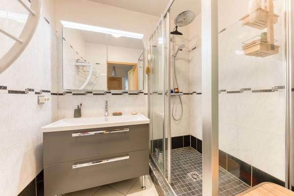 Appartement 3 pièces avec double box et parking !