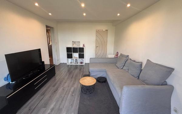 Appartement à vendre    3 pièces • 5 785 m2 Martigues