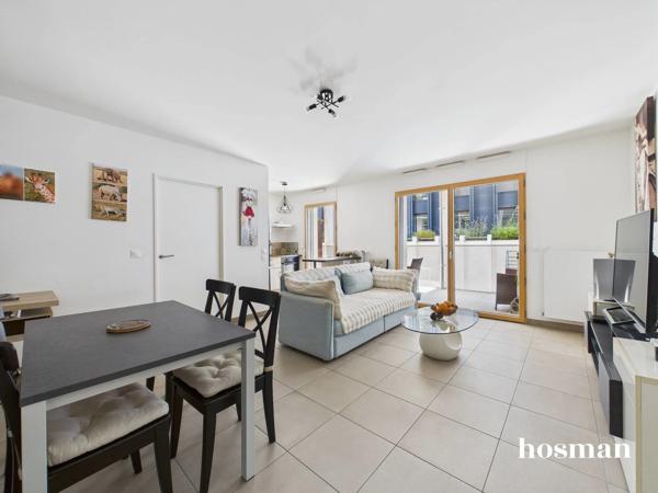 LYON 3e — Cours Lafayette proche gare part dieu : T3 moderne de standing avec terrasse de 18 m²