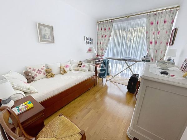 A vendre Appartement de 3 pièces de 63 m2 à Plaisir - Centre ville