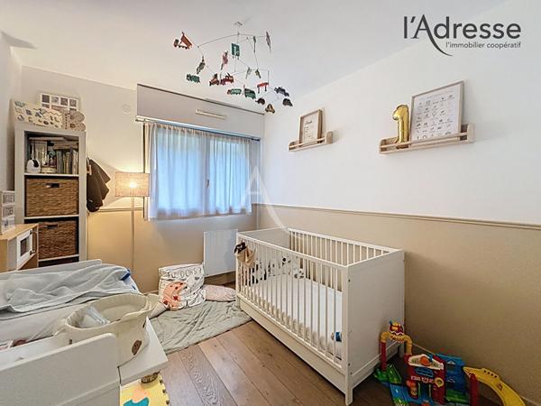 Suresnes République - Appartement 3 pièces 63m² avec terrasse - Cave et parking