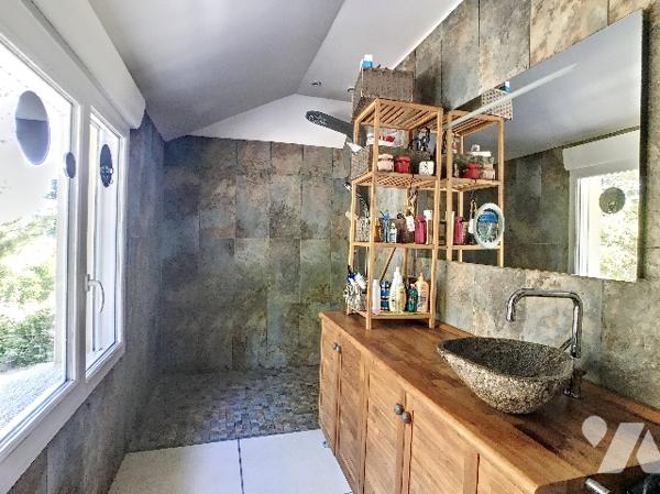 Une maison d'habitation