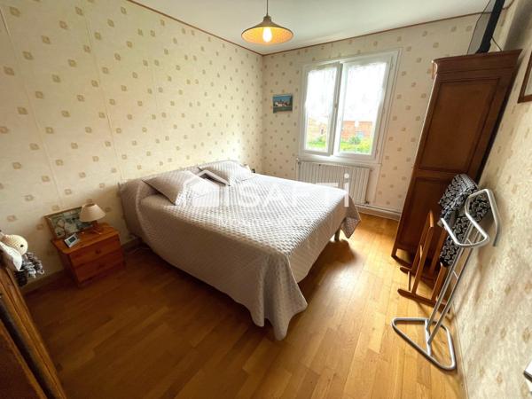 Maison 7 pièces avec garage et grange