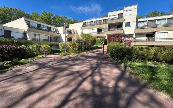 Appartement à vendre    2 pièces • 57 m2 Méry-sur-Oise