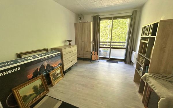 Appartement à vendre    2 pièces • 57 m2 Méry-sur-Oise