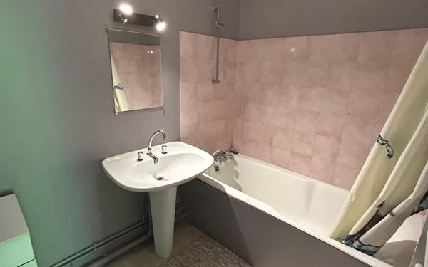 Appartement à vendre    2 pièces • 57 m2 Méry-sur-Oise