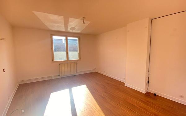 Maison à louer    5 pièces •  Château-Thierry