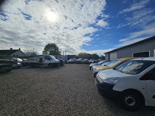 Murs Commerciaux Garage ,chalet d'habitation sur terrain constructible