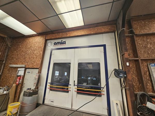 Murs Commerciaux Garage ,chalet d'habitation sur terrain constructible