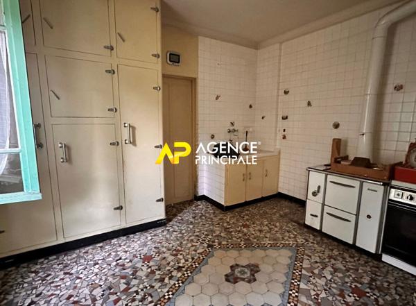 Sartrouville - Union - Maison 5 pièces 84.04 m2 avec garage et dépendance 309 900 € **  - Référence  9597